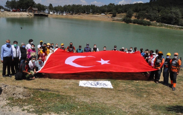 DOĞA SEVERLER O GÜN İÇİN YÜRÜDÜ