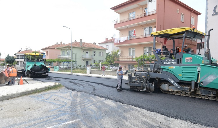 ASFALT ÇALIŞMALARI DEVAM EDİYOR