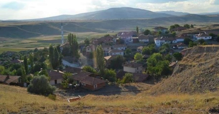 KARANTİNADAKİ KÖYDE İKİ VEFAT ÜZDÜ