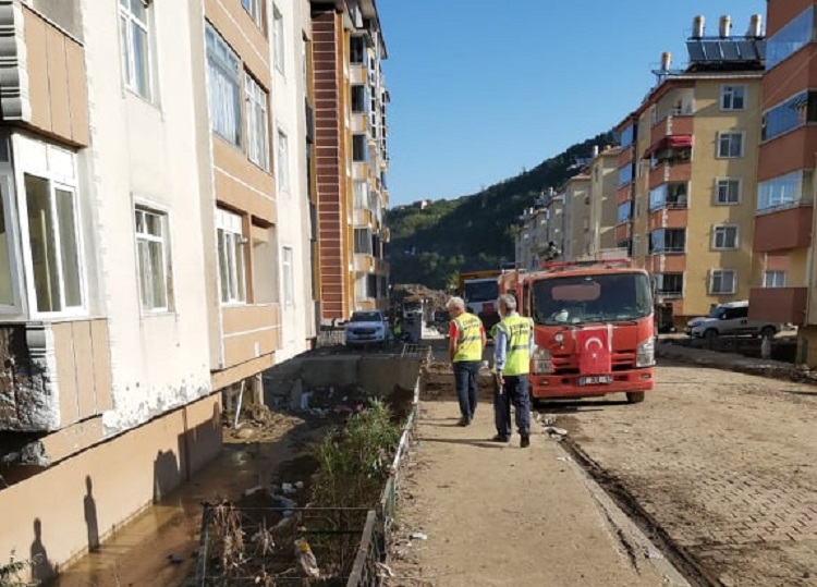 ÇORDEF YARDIM ELİNİ UZATTI