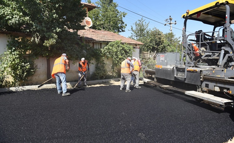 ÇORUM BELEDİYESİ’NDEN MECİTÖZÜNE ASFALT