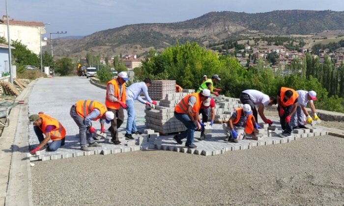 BAYAT İLMEK İLMEK İŞLENİYOR
