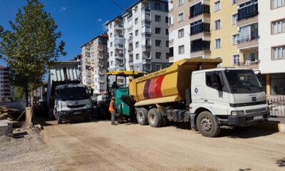 ASFALT ÇALIŞMALARI DEVAM EDİYOR