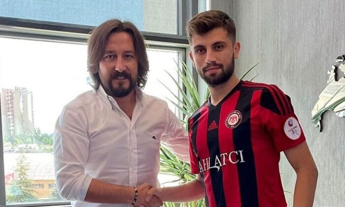 ÇORUM FK DEFANSINA GENÇ FUTBOLCU