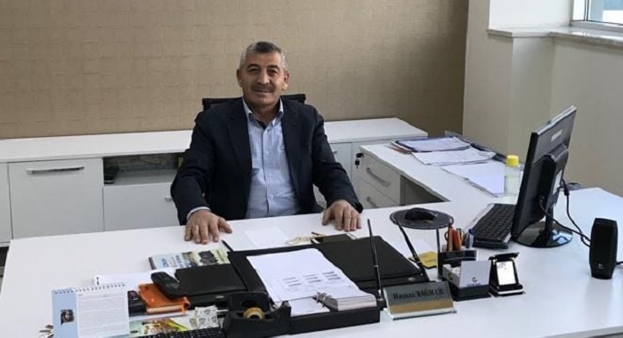 ESKİ BAŞKAN KALBİNE YENİLDİ