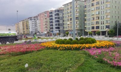 ÇİÇEKLERLE DAHA GÜZEL OLACAK