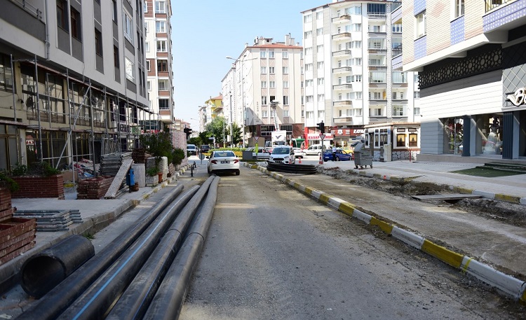 ESKİMİŞ İÇME SUYU HATLARI YENİLENİYOR