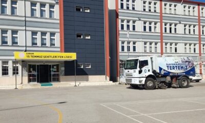 BELEDİYE OKUL BAHÇELERİNİ TEMİZLEDİ