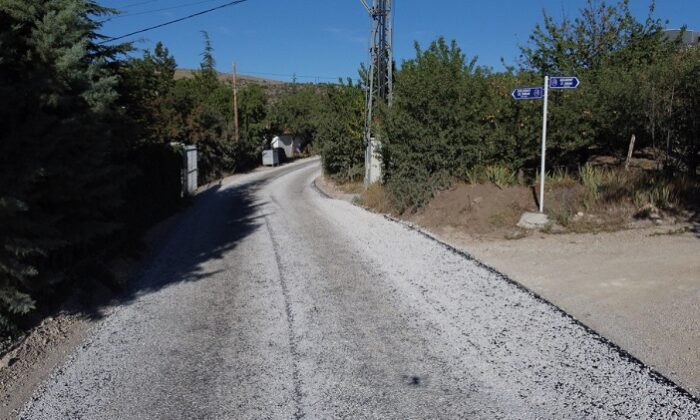 AYARIK BAĞLARINDA SATHİ KAPLAMA