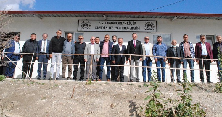 TAHTASIZ’DAN ZANAATKARLARA ÖVGÜ