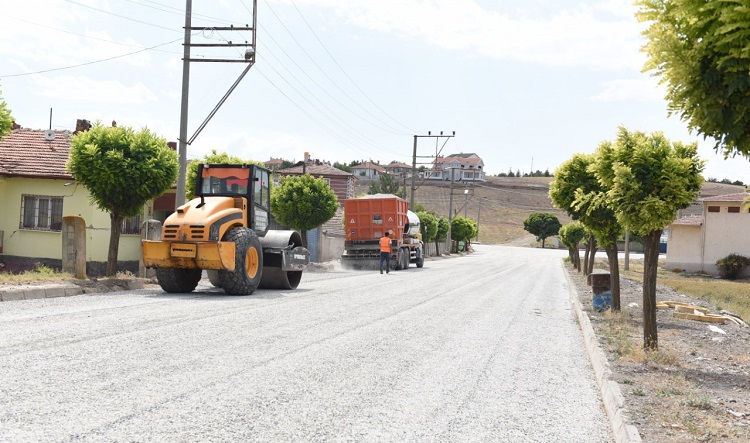 ÇORUM BELEDİYESİ’NDEN ALACA’YA ASFALT
