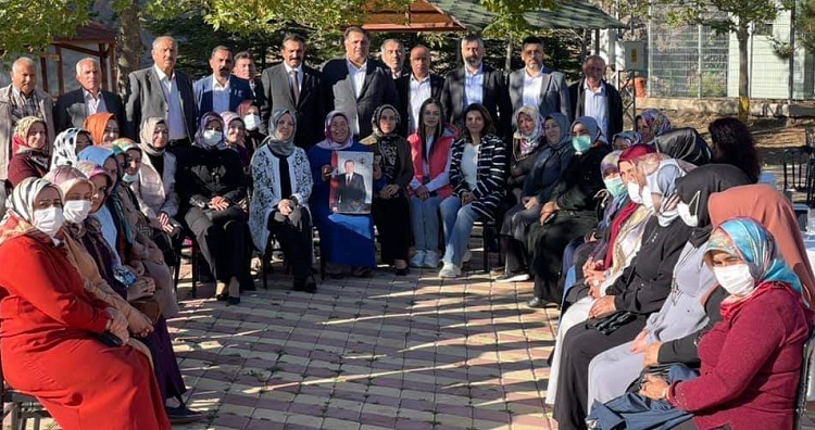 AK KADINLAR UĞURLUDAĞ’DA TOPLANDI