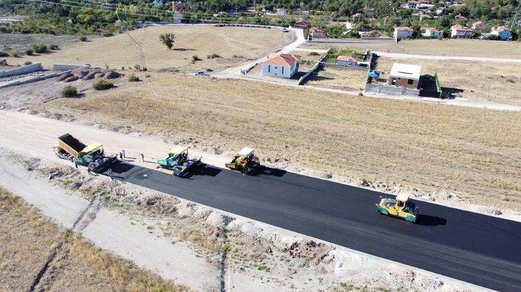 GÜLKENT 1. CADDENİN ASFALTI TAMAM