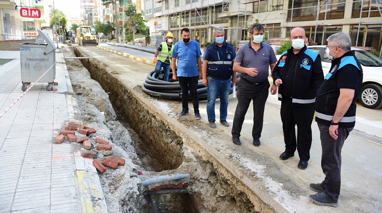 İÇME SUYU HATLARI YENİLENİYOR