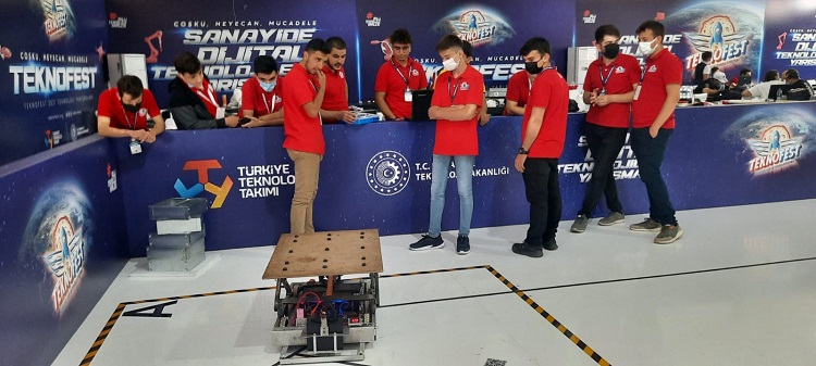 TEKNOFEST’TE FİNALE KALDILAR