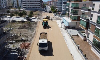 SELÇUK CADDESİNE ASFALT DÖKÜLDÜ