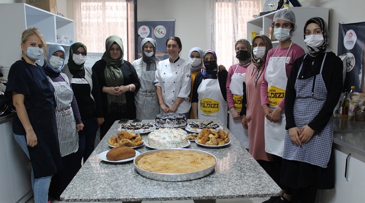 GLUTENSİZ MUTFAK EĞİTİMİ ALDILAR