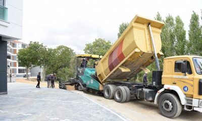 ÜÇTUTLAR’DA ASFALT YENİLEME ÇALIŞMASI