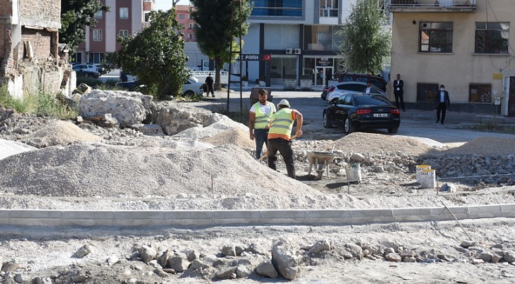 BELEDİYE YENİ SEMT PARKI YAPACAK
