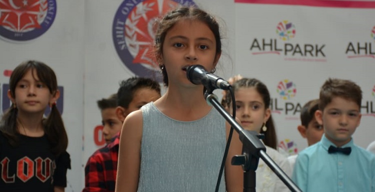 AHL PARK AVM’DE KONSER VERDİLER