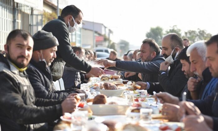 SANAYİ ESNAFIYLA BİR ARAYA GELDİ
