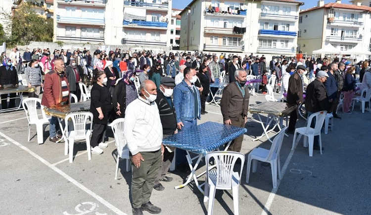 ŞÜKÜR LOKMASINA YOĞUN KATILIM