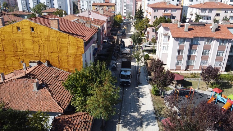 ALTYAPI ÇALIŞMALARI DEVAM EDİYOR