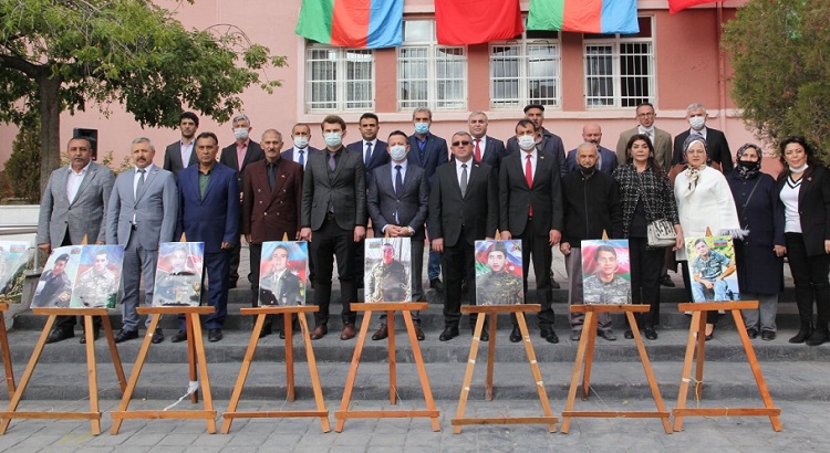 AZERBAYCANLI ŞEHİT ASKERLER SERGİSİ AÇILDI
