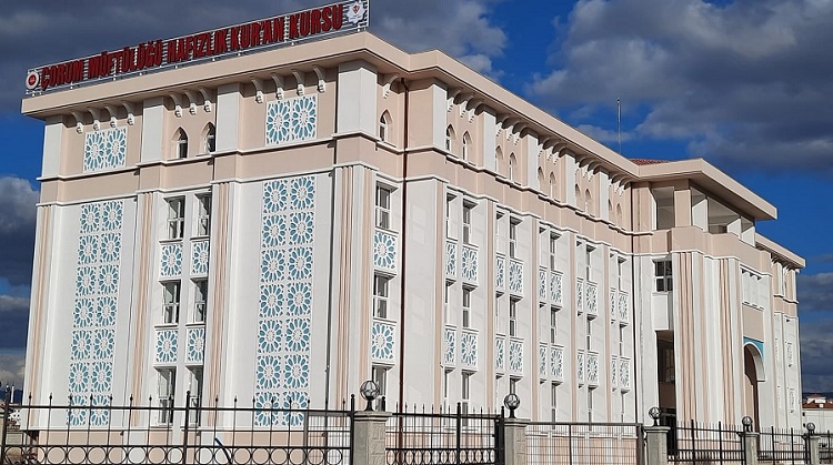 HAYIRSEVERLERDEN DESTEK İSTEDİ