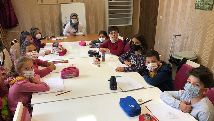GENÇLİK MERKEZLERİNDE KURSLAR BAŞLADI