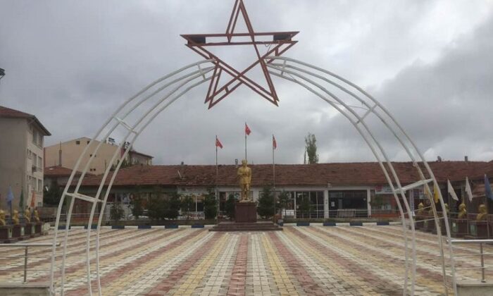 15 TEMMUZ ŞEHİTLERİ TÖREN ALANI