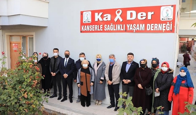 KANSER HASTALARI DERNEKLERİNE ZİYARET