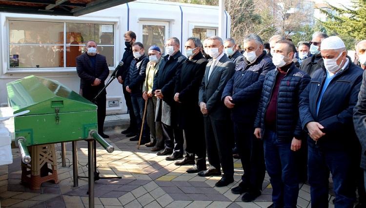 OSMAN UYGUR DUALARLA UĞURLANDI