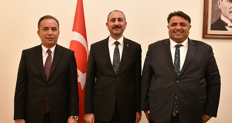 ADALET BAKANINA TEŞEKKÜR ETTİLER