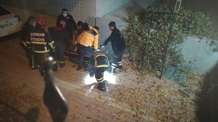 ÜZÜCÜ KAZADA 2 KİŞİ YARALANDI