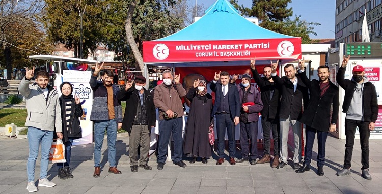 MHP İKİ YERDE ÜYE KAYIT STANTI AÇTI