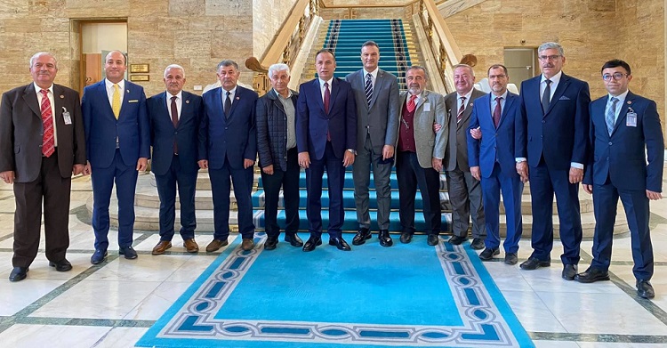 CEYLAN MUHTARLARI MECLİSTE AĞIRLADI