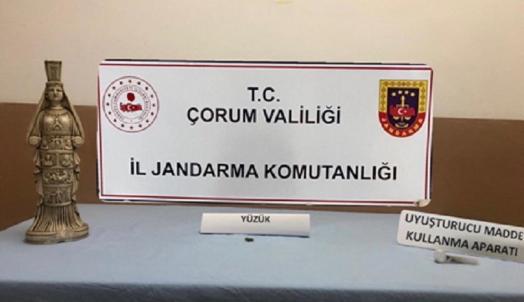 TARİHİ ESERLER ELE GEÇİRİLDİ