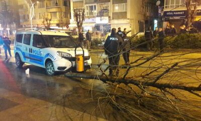 POLİS OTOLARI KAZA YAPTI