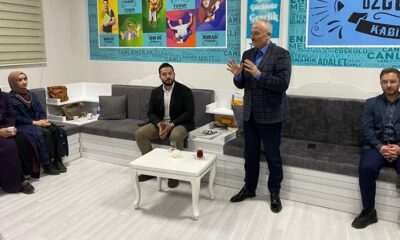 EĞER GENÇLERLE TECRÜBELERİNİ PAYLAŞTI