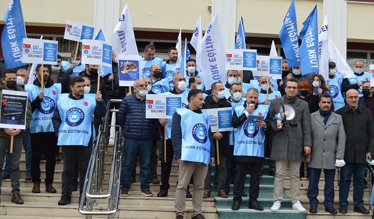 ÖĞRETMENLİK MESLEK KANUNU EYLEMİ