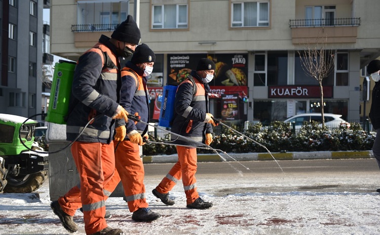 BUZLANMALARA KARŞI YOĞUN MÜCADELE