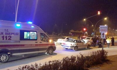 AKŞEMSEDDİN CADDESİNDE ZİNCİRLEME KAZA
