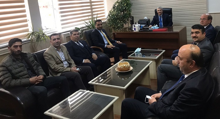 AKAR HASTANE YÖNETİCİLERİNİ ZİYARET ETTİ