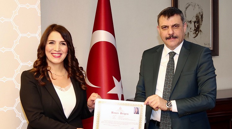 KEZİBAN ÖĞRETMENE BAŞARI BELGESİ