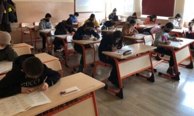 KİTAP KURDU YARIŞMASINA YOĞUN İLGİ