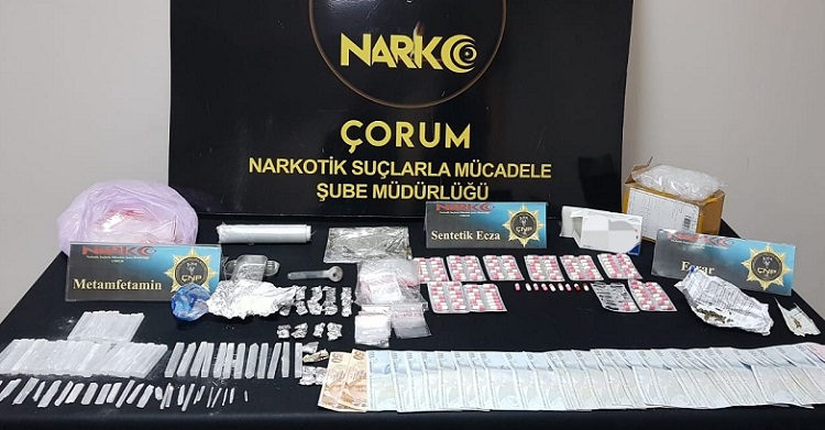 EVE BASKINDA BUNLAR ELE GEÇİRİLDİ