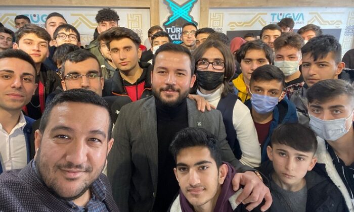 ÇORUM’DA GENÇLERLE BULUŞTU