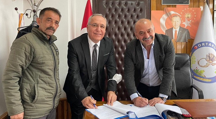ORTAKÖY’DE TOPLU SÖZLEŞME SEVİNCİ