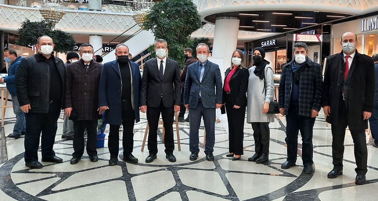 FOTOĞRAFLARLA DEĞERLERİMİZ KONULU SERGİ